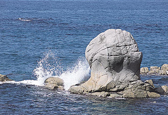 モッ立岩